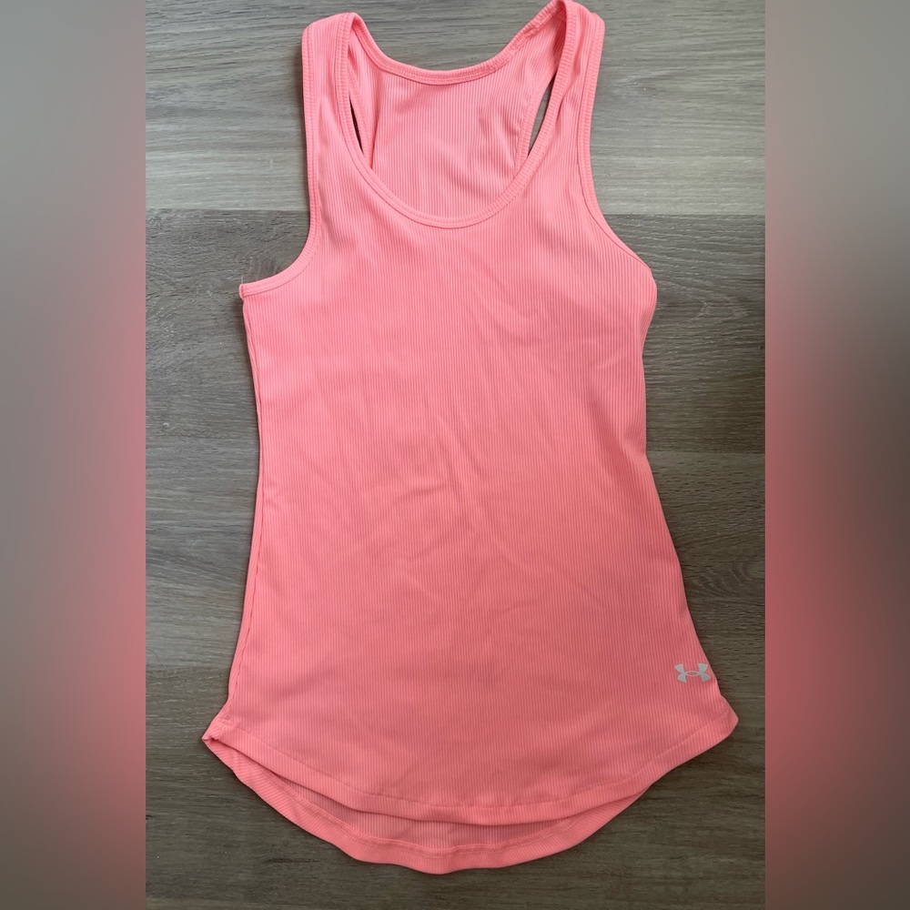 Under Armour Pink Fitted Sleeveless Tank Top